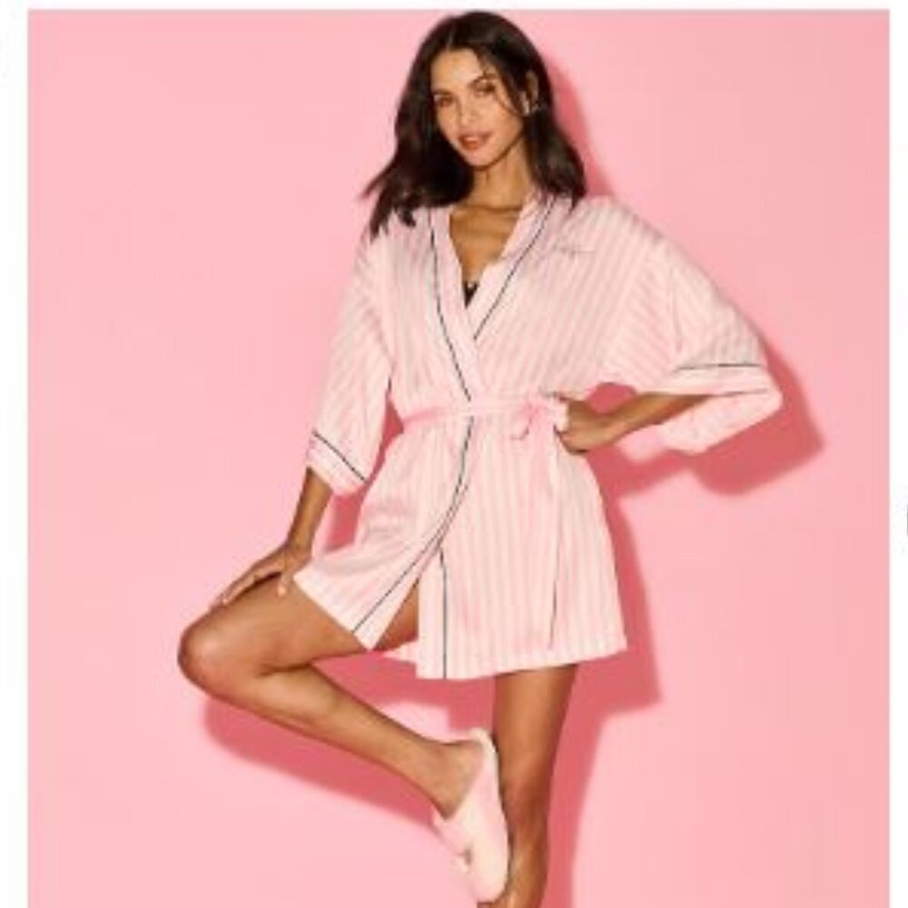 Victoria's Secret Luxe Plush Closed-Toe Slippers